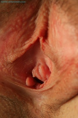 Ariel een jong Nederlands meisje met prachtige grote borsten