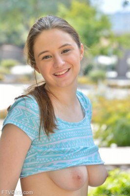 Ze liet zomaar haar borstjes zien