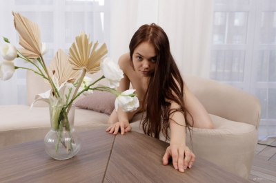 Bloot meisje van school