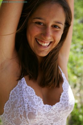 Mooie kleine mini vagina met lieve schaamlippen