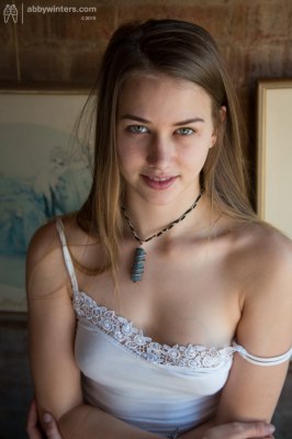 Prachtig mooie Lexi vingert zichzelf