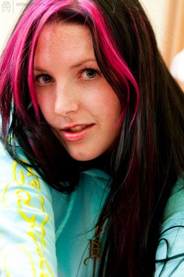 Enorme grote natuurlijke borsten van Angie