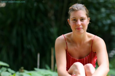 Jong Nederlands amateur meisje Yvette helemaal naakt met prachtig lijf