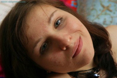 Mooie blote jonge meid