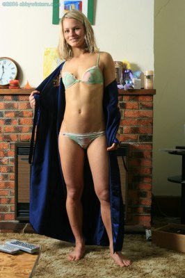 Naakt turnster meisje