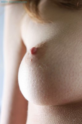 Meisje met veel schaamhaar